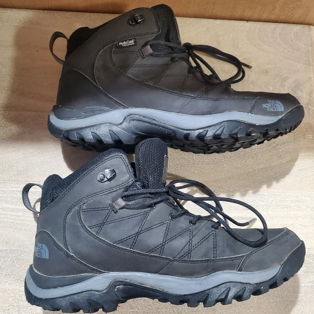 The North Face Storm Strike II Wp Boots Hiking Waterproof. Mens 10. Black Gray.